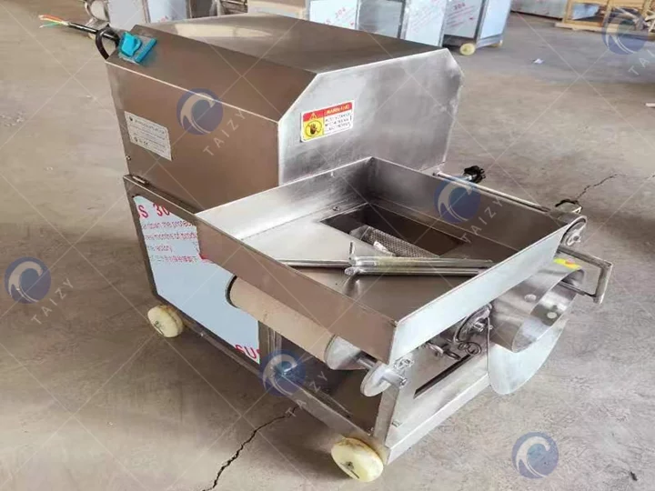 Fish deboner machine