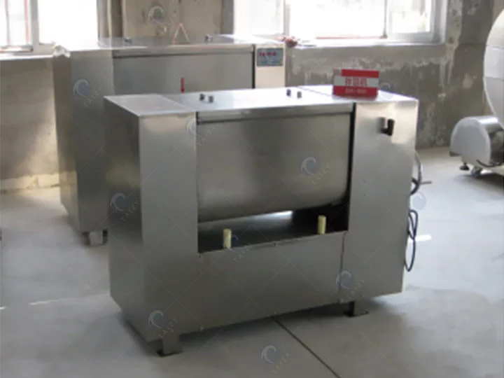 Meat vacuum mixing machine