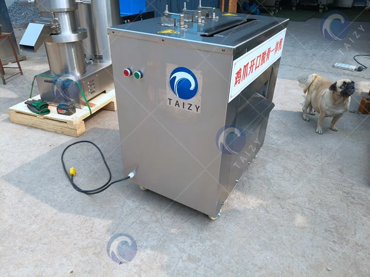 Chicken Feet Deboning Machine 1 Automatic chicken feet deboning machine