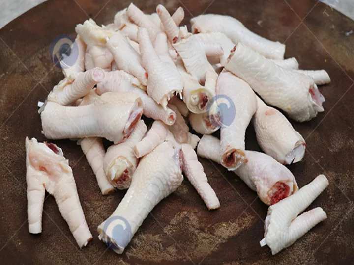 Chicken Feet Cutter 6 Chicken feet cutting