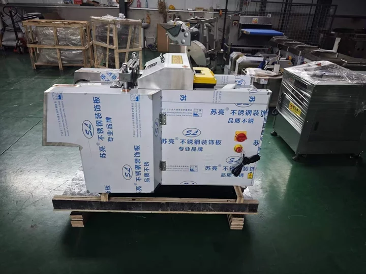 Commercial meat cube cutting machine